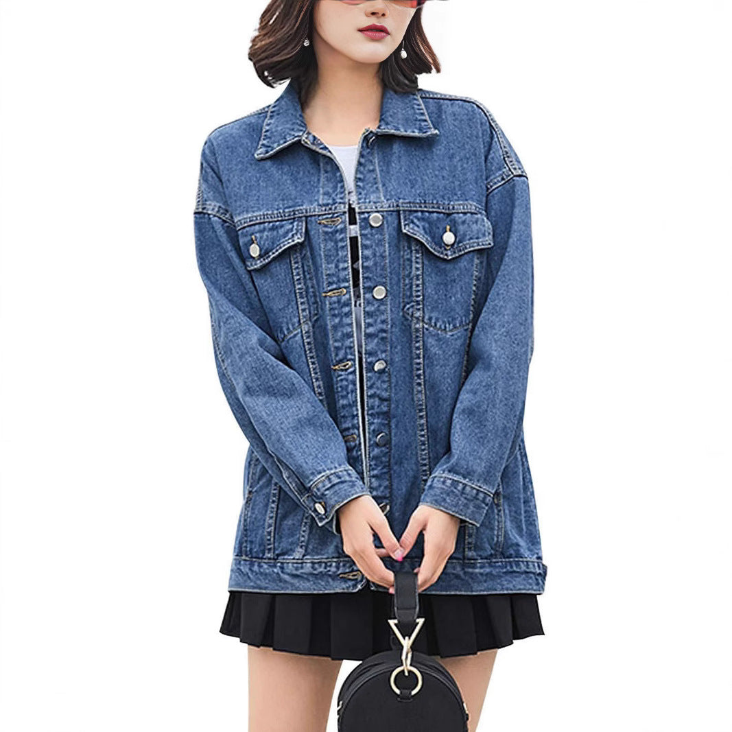 Veste en denim surdimensionnée pour femmes avec des boutons-pression décoratifs Chic & Stil