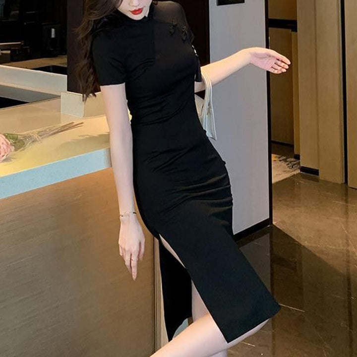 Ladies elegant bodycon dress with high slit and short sleeves Lune London