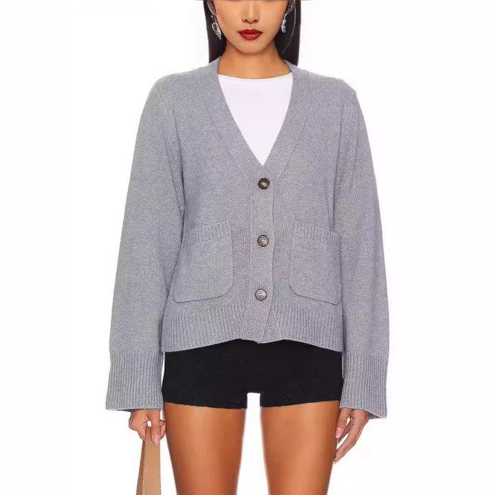 Ladies stylish cardigan with V-neck and practical pockets Lune London