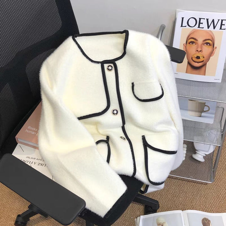 Lady cardigan with decorative buttons Lune London