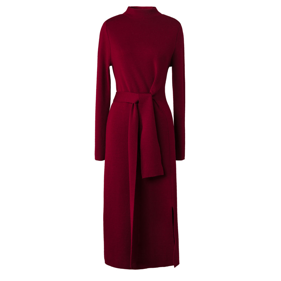 Robe enveloppante élégante pour femmes avec des détails en ribet et une fente sur le côté Chic & Stil