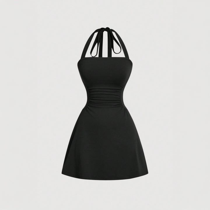 Robe halter pour femmes avec drapé flatteur pour la silhouette et design de laçage arrière élégant Chic & Stil