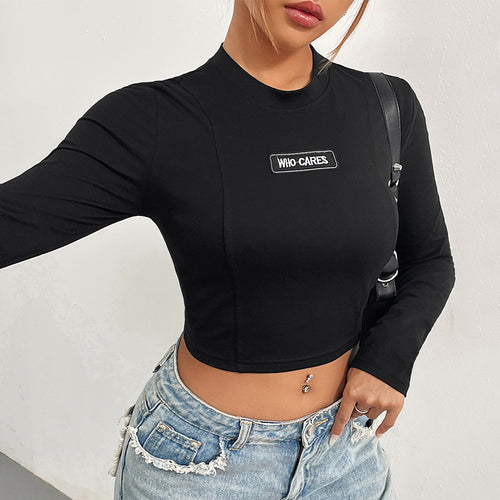 Chemise pour femme raccourcie à manches longues avec patch revendicatif Chic & Stil