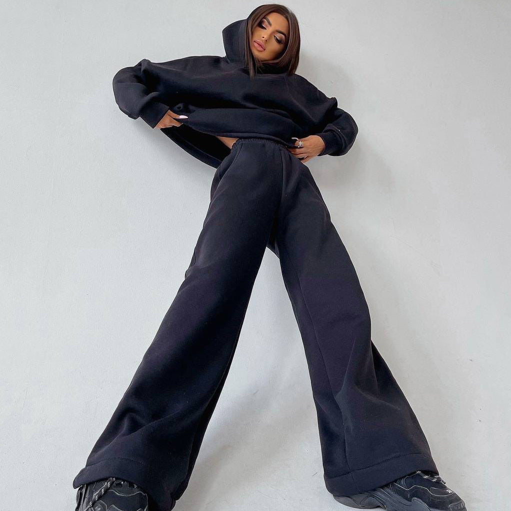 Casual and trendy jogger set for women with oversized hoodie Lune London
