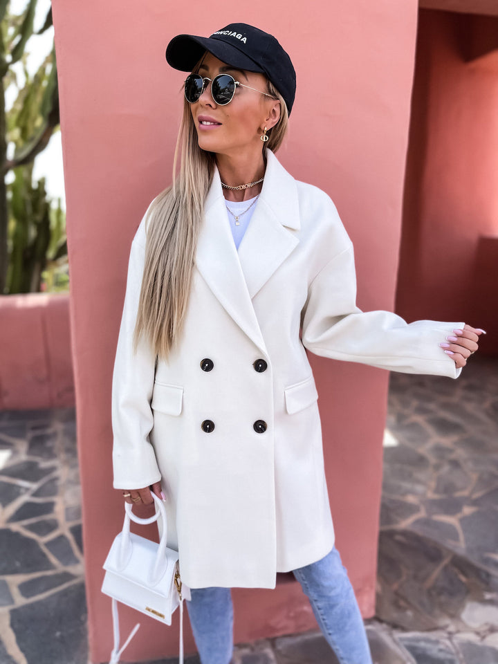 Elegant double-breasted coat for women in cloth Lune London