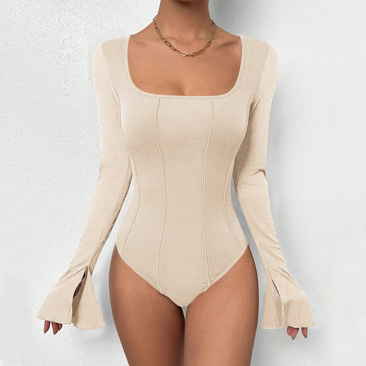 Haut à manches longues pour femmes avec décolleté carré et design à côtes élastiques Chic & Stil
