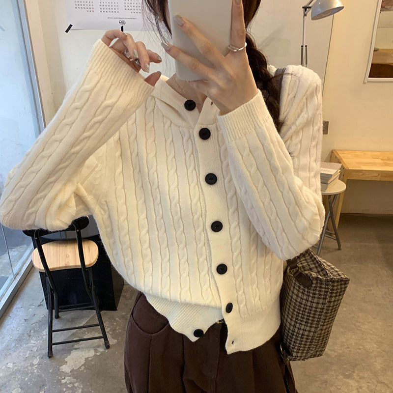 Cardigan pour femmes avec capuche et motif en câble décoratif Chic & Stil