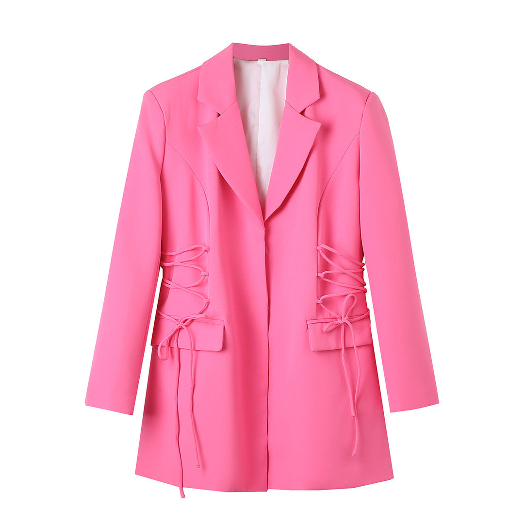 Trendy women's jacket with refined lace details and practical pockets Lune London
