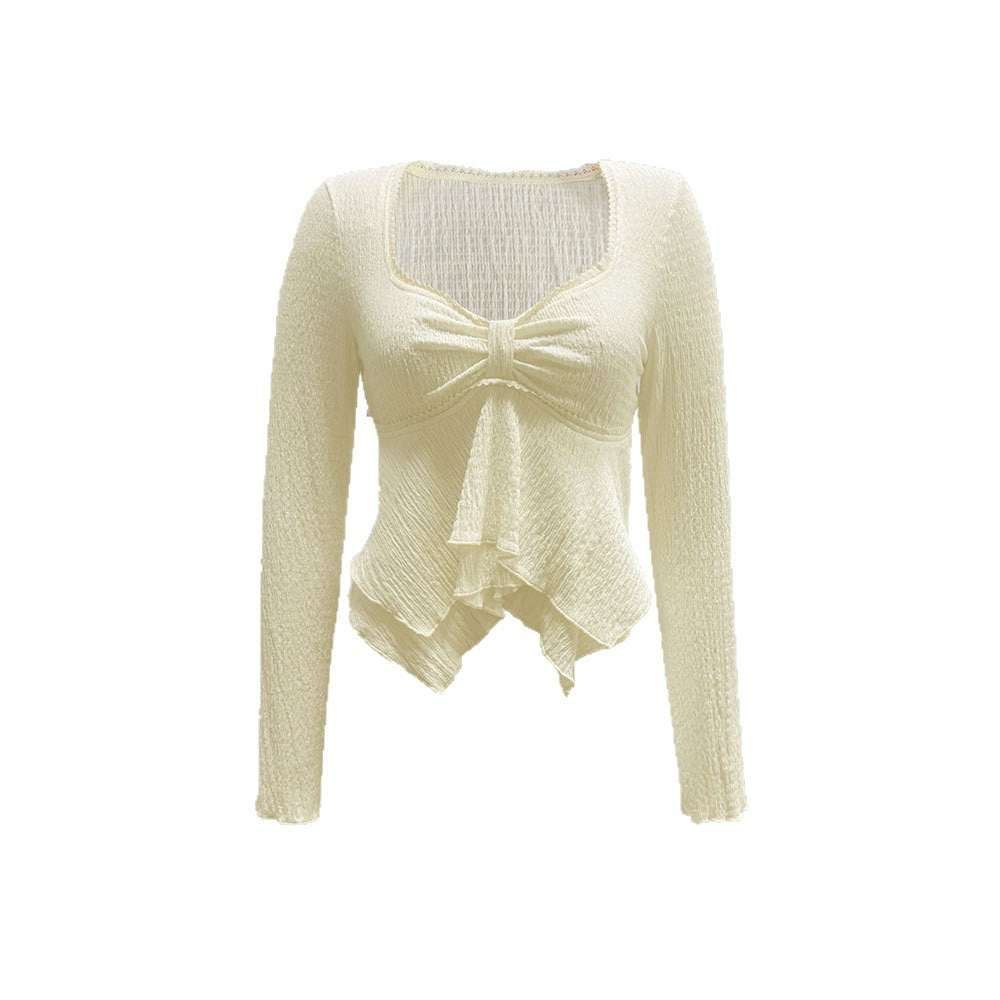 Haut enroulé élégant pour femmes avec des détails volantés et décolleté en V profond Chic & Stil