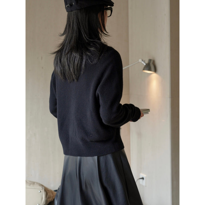 Women's Short Button Placket Cardigan made of fluffy Wool Blend with Round Neckline Amarae