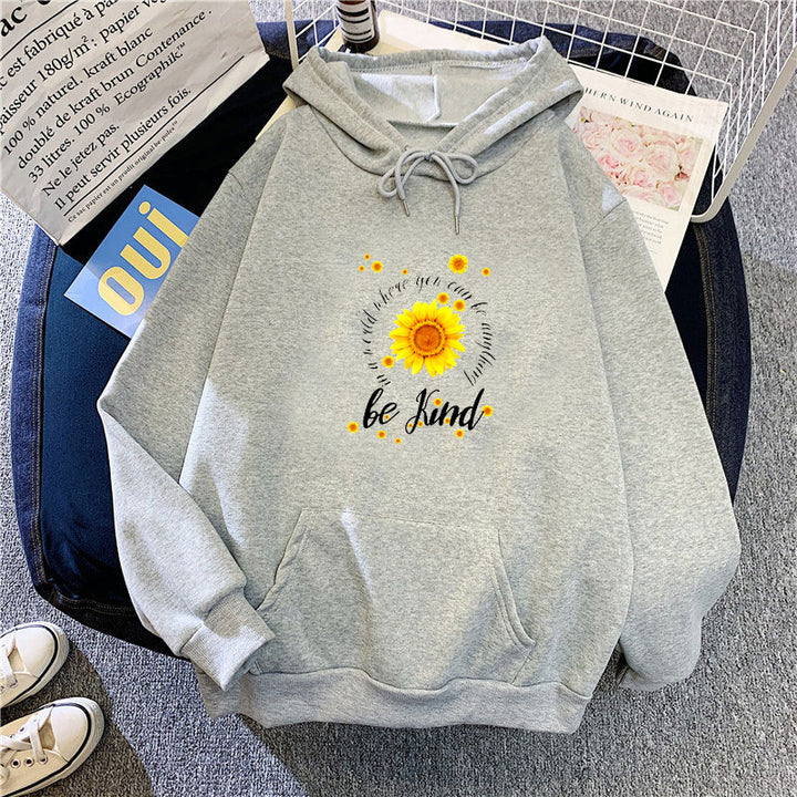 Women's hoodie with inspiring sunflower design Chic & Stil