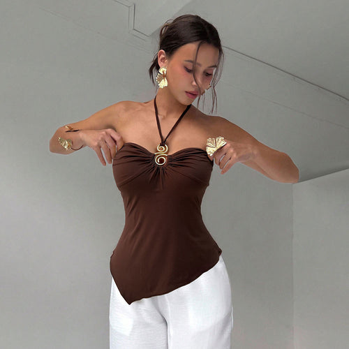 Top enveloppant pour femmes avec drapage élégant et col ajustable Chic & Stil