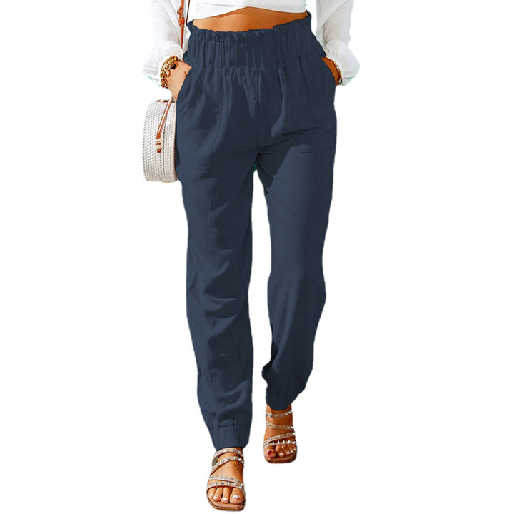 Casual women's pants with elastic waist and practical pockets Lune London