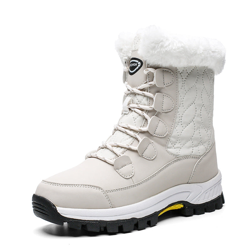 Women's winter boots with insulated lining and non-slip sole Lune London