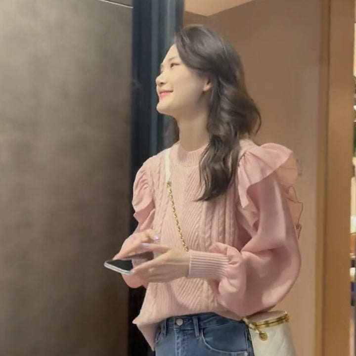 Pull en tricot féminin à la mode avec des détails en volants et une texture Chic & Stil
