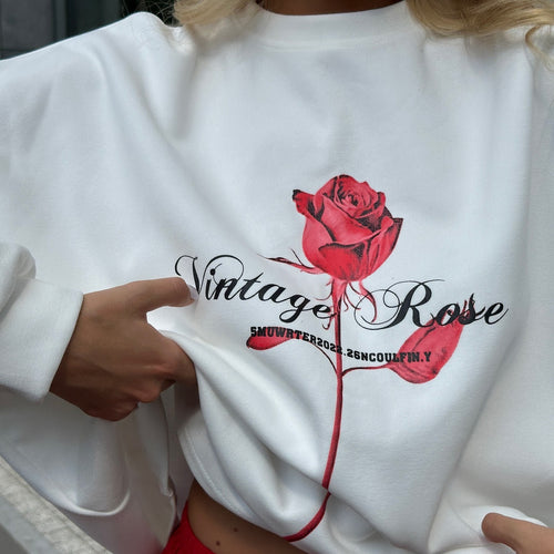 Casual set of sweatshirt and shorts for women with floral print Amarae