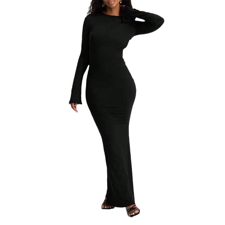 Robe maxi élégante à manches longues pour femme avec une silhouette près du corps et un décolleté en forme de clé Chic & Stil
