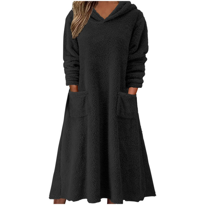 Comfortable polar dress for women with hood and practical pockets Lune London