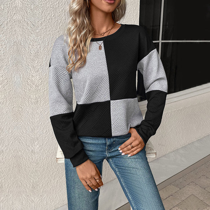 Fashionable women's sweater with geometric design and long sleeves Lune London