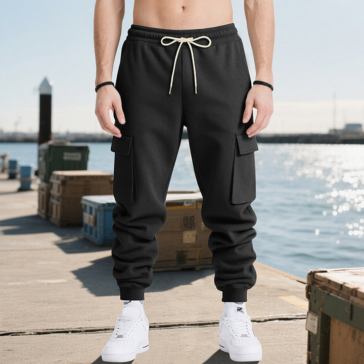Comfortable men's cargo jogging pants with elastic waist and side pockets Lune London