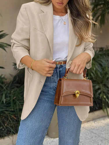Women Elegant Blazer with modern cut lines and practical pockets Amarae