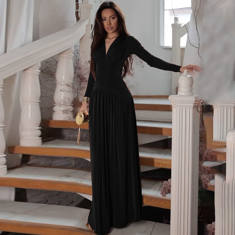 Elegant maxi dress for women with deep V-neckline and flowing cut Lune London