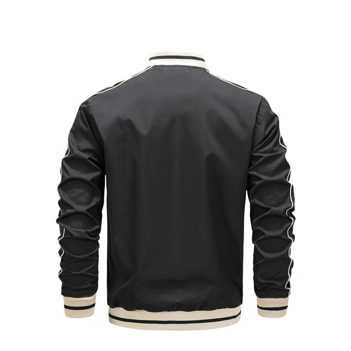 Versatile outdoor jacket for men with breathable properties Lune London