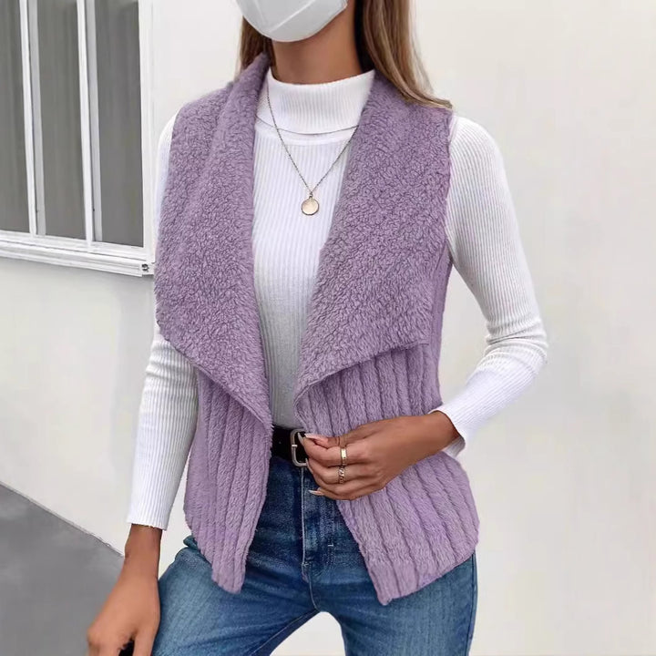 Women's vest with cozy fleece and open collar Chic and style