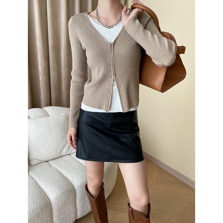 Women's cardigan with contrasting zipper Chic & Stil