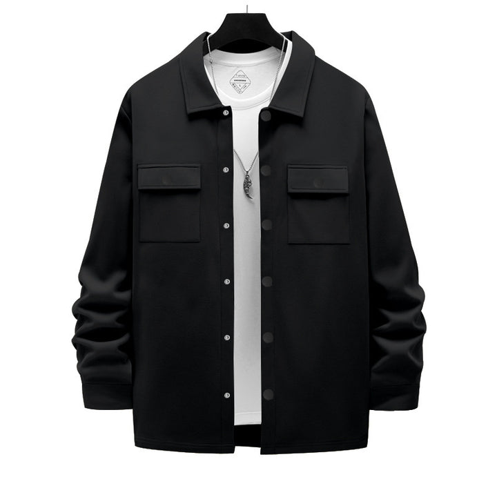 Casual utility jacket for men with practical pockets and chic button details