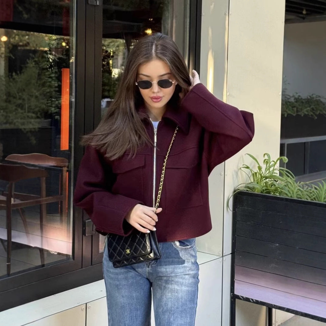 Casual wool jacket for women with practical chest pockets and high-quality zipper Chic and Stil