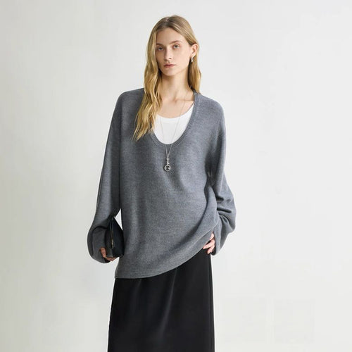 Oversized knitted pullover for women with V-neck and relaxed fit Amarae