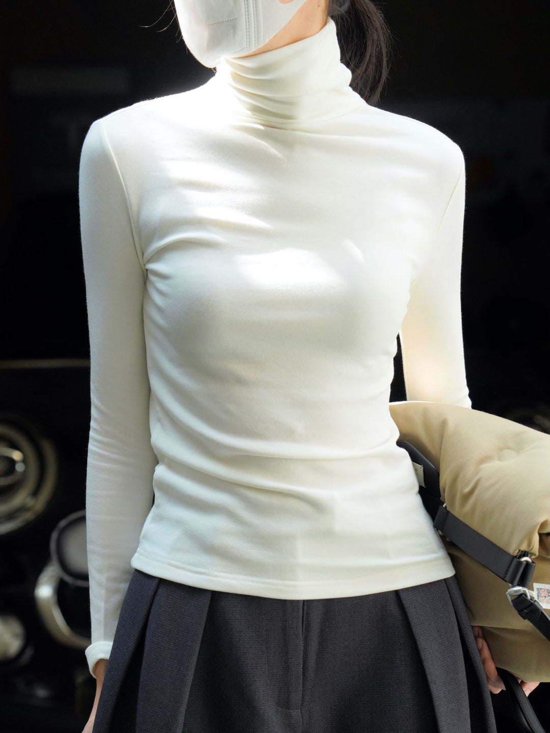 Women’s Figure-hugging Roll-neck sweater made of fine Jersey Amarae