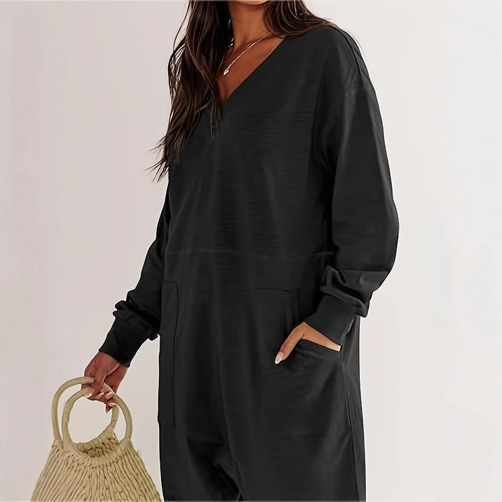 Ladies casual jumpsuit with practical pockets and elegant V neckline Lune London