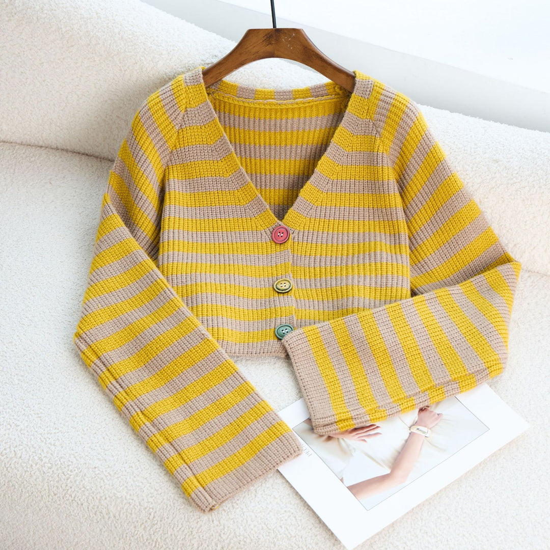 Cardigan femme avec design de boutons colorés et coupe décontractée Chic & Stil