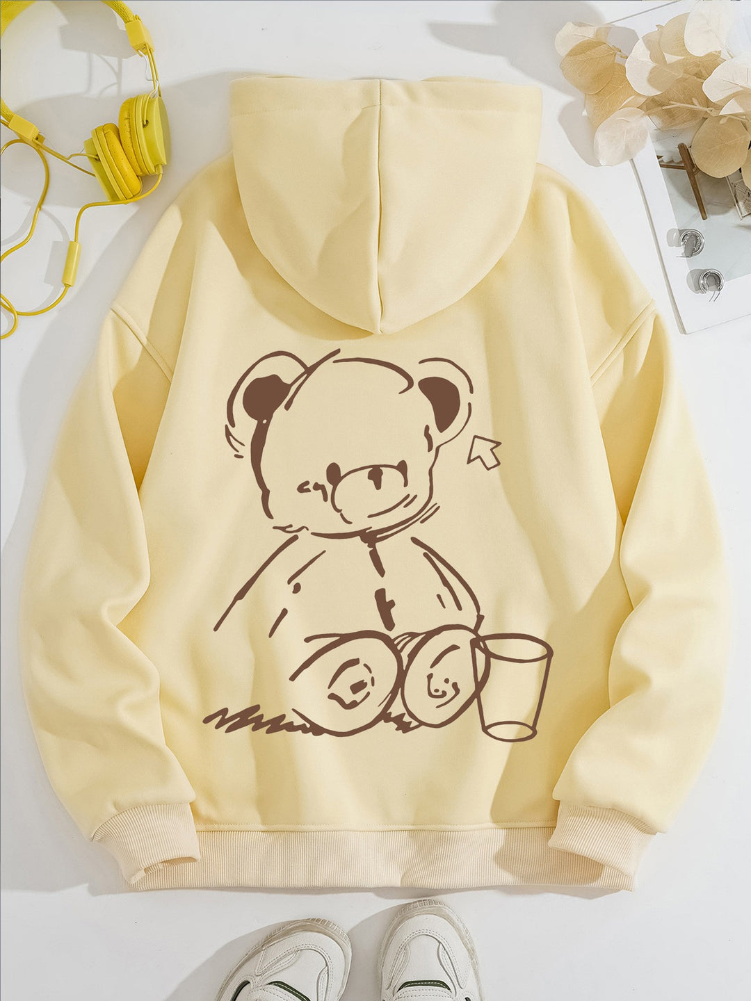 Women's Hoodie with Casual Bear Design Chic & Stil