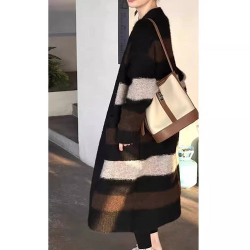 Ladies Long Knit Cardigan with Chic Geometric Pattern and Style