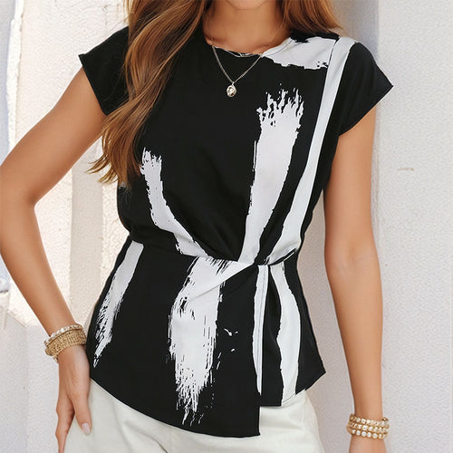 Haut à la mode pour femmes avec un motif intemporel et une coupe élégante Chic & Stil
