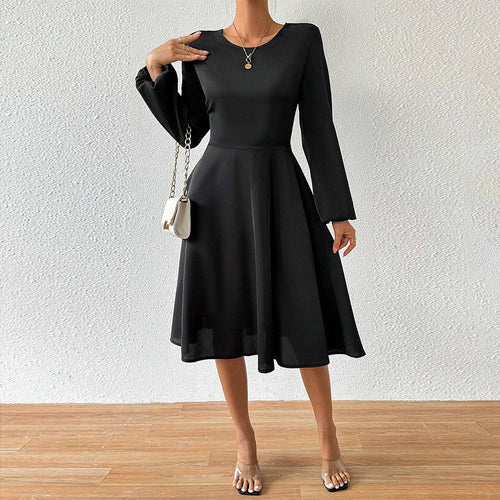 Robe dames en A avec un élégant col rond et des manches larges Chic & Stil