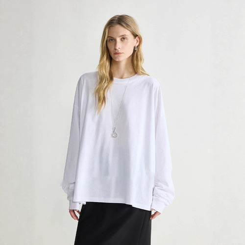 Casual long sleeve T-shirt for women made of high-quality cotton with a comfortable fit and a modern design Amarae