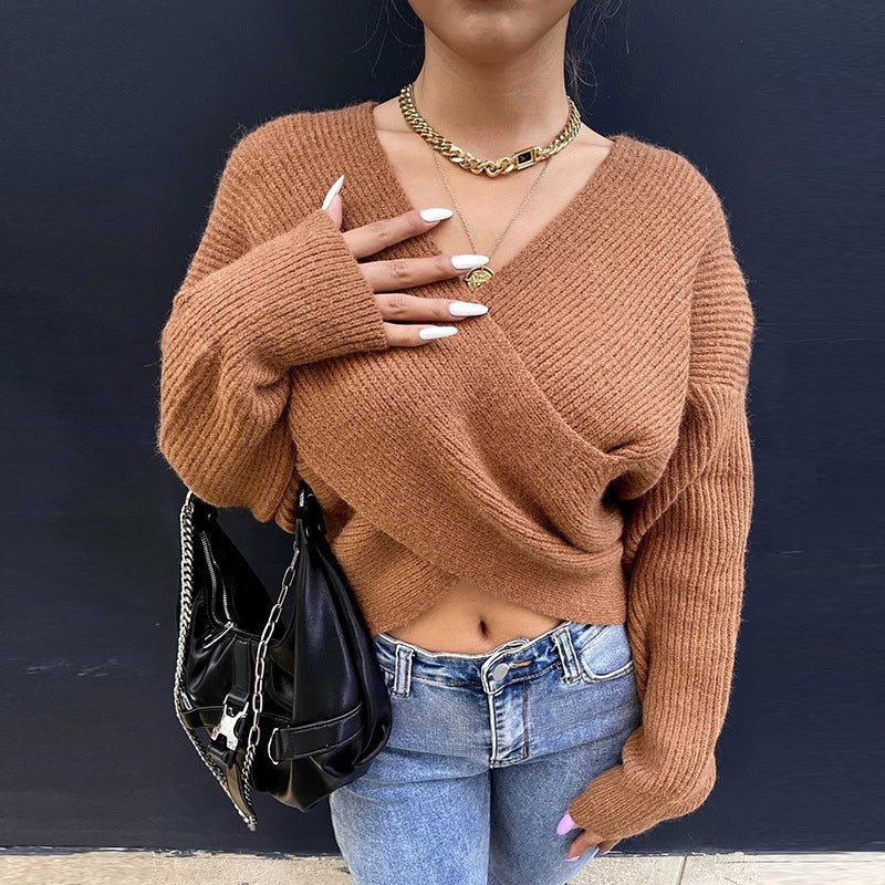 Wrap sweater for women in fine knitted material with a modern fit Lune London