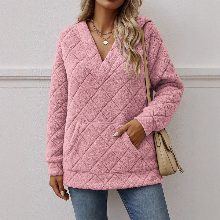 Ladies soft fleece sweater with V neck Lune London