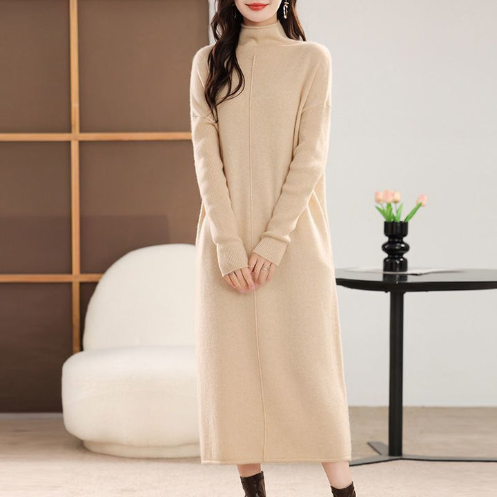 Robe en tricot pour femmes avec col montant et silhouette décontractée Chic & Stil