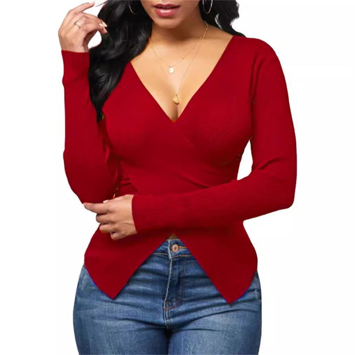 Women’s tie-top with deep V-neck and fine rib design Lune London