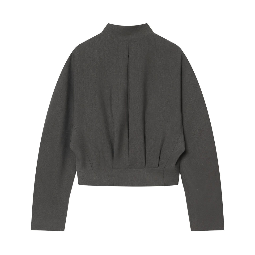 Ladies cropped blazer with boxy silhouette and deep V-neckline Amarae