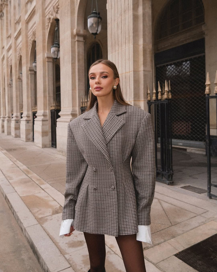 Women Elegant Checked Blazer with Double-Breasted Buttons Lune London