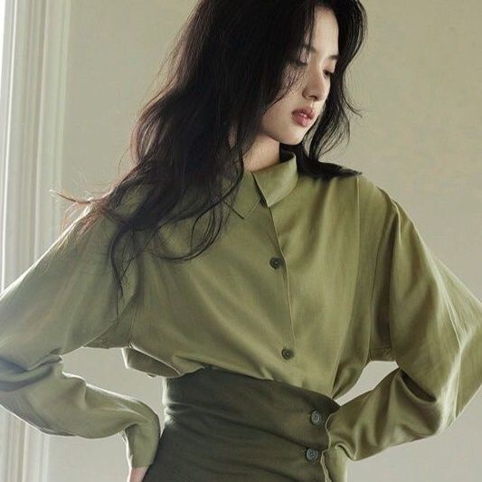 Jupe maxi élégante et moderne pour femmes avec découpe en coupe Chic & Stil