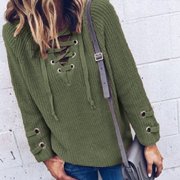 Pull en tricot pour femmes avec un design de lacets décoratif et une coupe confortable Lune London