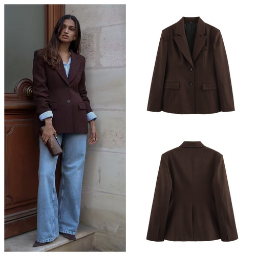 Elegant blazer jacket for women with structured design and practical pockets Amarae