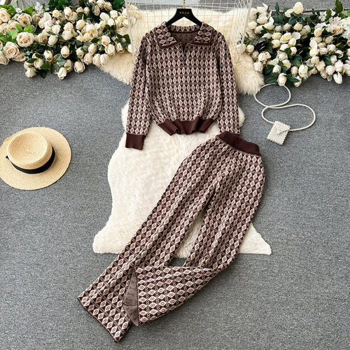 Elegant loungewear set for women with shiny pattern and elastic waist Amarae